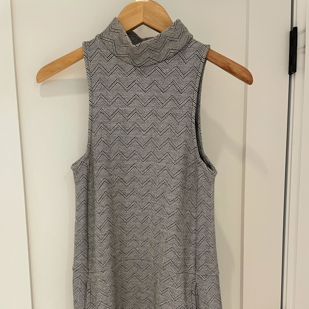 Free People ZigZag Shift Dress. XS